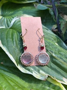 Handmade gemstone earrings. Carved fluorite.